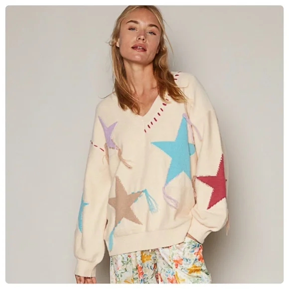 $40 start 332 ⬇️Pretty POL V neck star sweater - Picture 9 of 10